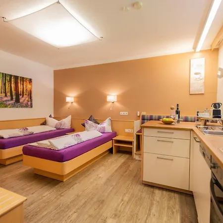 Hitchcock Stubai Apartment