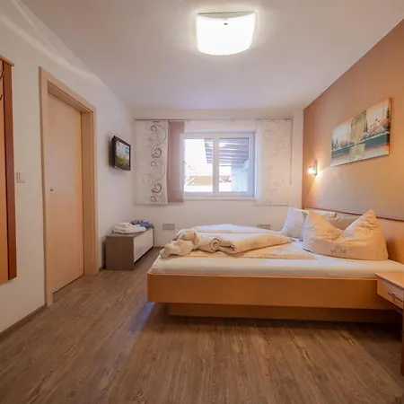 Hitchcock Stubai Apartment *