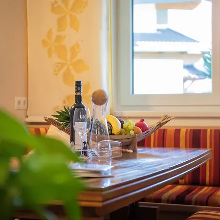 Hitchcock Stubai Apartman *