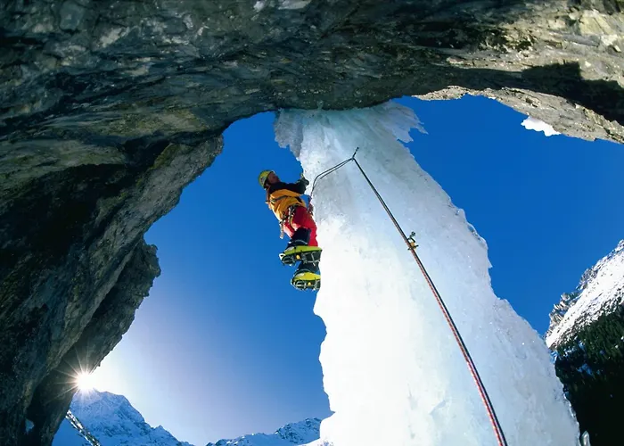 Hitchcock Stubai شقة